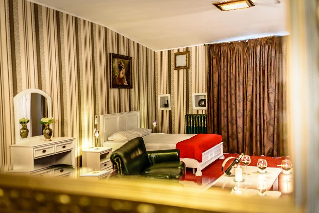 Vila Sia Hotel Букурещ Екстериор снимка